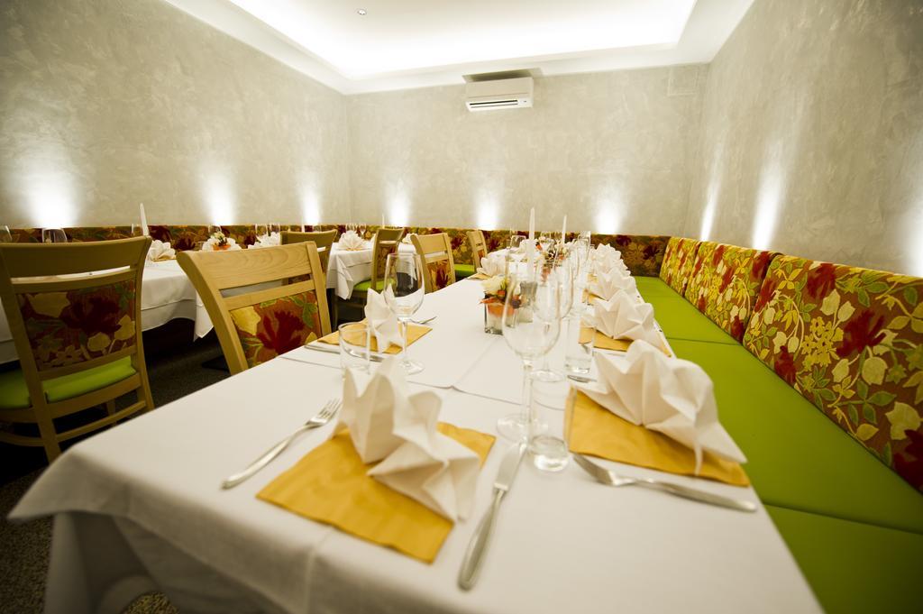 Hotel Restaurant Meyer Kalsdorf bei Graz Εξωτερικό φωτογραφία