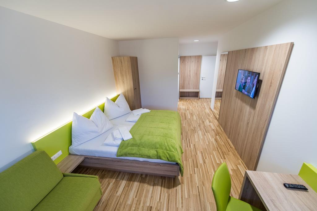 Hotel Restaurant Meyer Kalsdorf bei Graz Εξωτερικό φωτογραφία