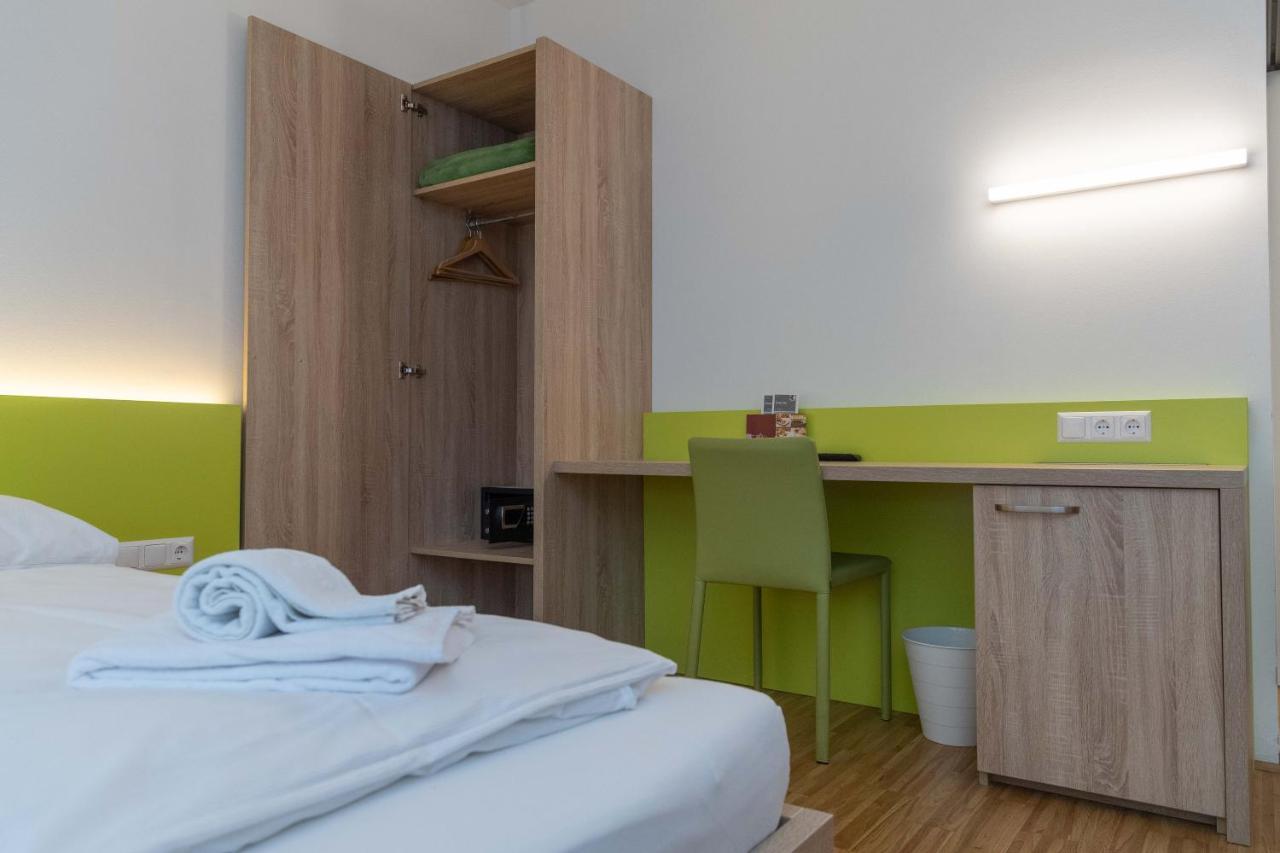 Hotel Restaurant Meyer Kalsdorf bei Graz Δωμάτιο φωτογραφία